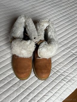 Zimni boty s koziskem Timberland, vel.38 - 14