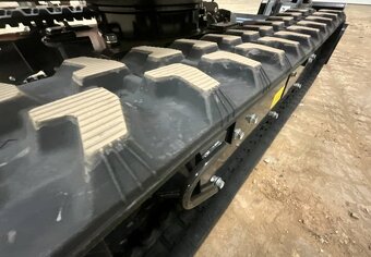 NOVÝ BAGR KUBOTA U18-5 - 14