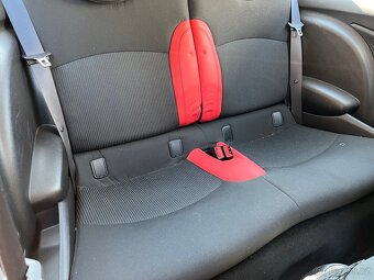 Mini Cooper 1.6 i 88 kw . Výborný stav - 14