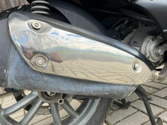 Piaggio Beverly 125 (r.v. 2010), 28 tis. km, po servisu. - 14