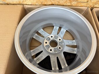 ORIGINÁLNÍ ALU KOLA AUDI Q7 4L 4L0601025B 8.5JX18H2 ET58 - 14