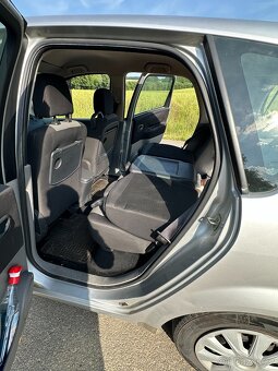 Renault Megane Scenic 2    1.5dCi - 14