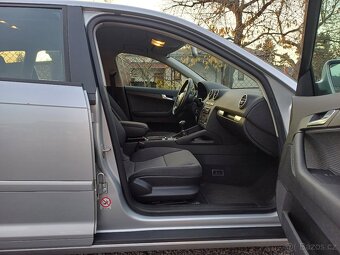 Krásná Audi A3 1.6 MPI 138345km Tempomat - 14