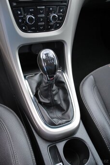 Opel ASTRA 1.4T 103kW - naj. 140 000km - po 1. majiteli - 14