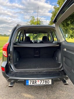 Toyota RAV4 2.2 D-CAT 4WD - 14