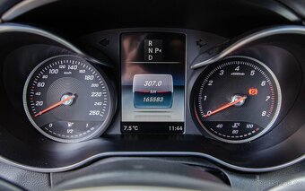 Mercedes-Benz C400 trieda Sedan 4matic A/T - 14