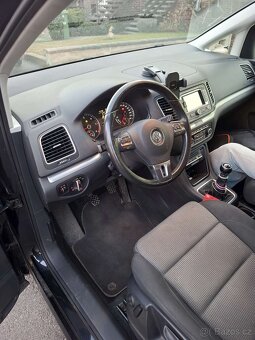 Volkswagen Sharan Higline – rok 2011 – stav tach. 270 000 + - 14