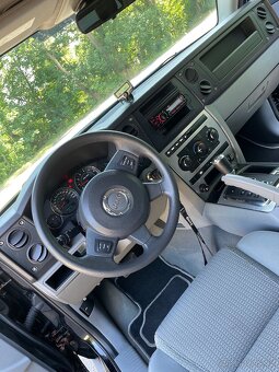 Jeep commander 3,0 crd 195 tis - 14
