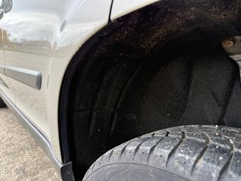 Škoda Yeti 2.0Tdi 81kw r.v 06/2011 naj.217000km - 14