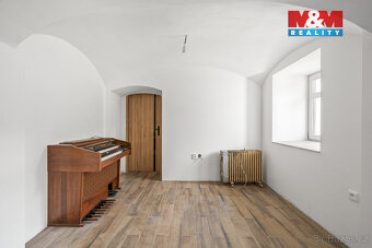 Prodej chalupy, 260 m², Broumov, ul. Kladská - 14