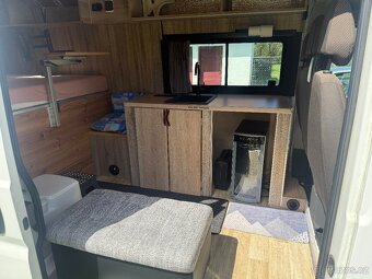 Rozdělaná obytná dodávka Peugeot Boxer L4H2 2.2HDi 110Kw 6q - 14