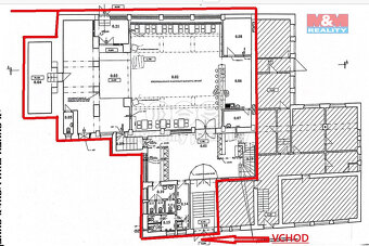Pronájem obchod a služby, 394 m², Kolín, ul. Husovo náměstí - 14