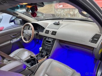Volvo XC90 2.4D5 Diesel 120kw,AWD,Manuál,STK:7/2027,4X4 - 14