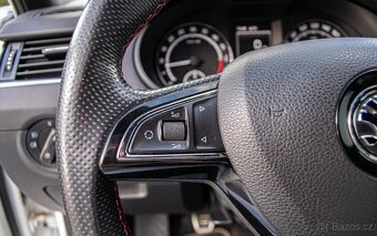 Škoda Octavia 3 Combi 2.0 TDI DPF RS - 14