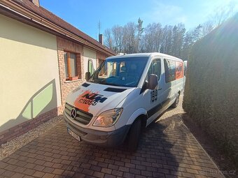 Mercedes-Benz Sprinter - 14