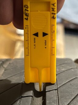 Alu kola 17” vč. pneumatik Continental UltraContact 215/50 - 14