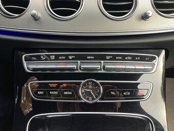 Mercedes E 220d T 9G-Tronic, Command, kamera - 14