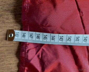 Dlouhé plesové šaty. - 14