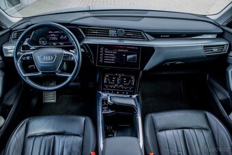 Audi E-tron 55 quattro Advanced, 300kW / Vzduch / OdpočetDPH - 14
