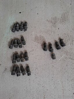 Prodám náhradní díly na Audi A3 r.v.1998 - 14