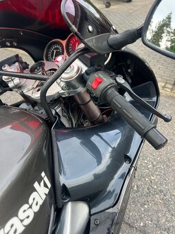 Kawasaki zx9r - 14
