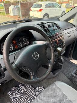 Mercedes-Benz Viano 3.0 CDI Long, V6, r. v. 2010 – 8 míst - 14