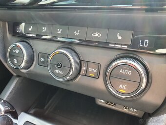 Škoda Octavia Combi 2.0TDI 110kW DSG DAB Park. senz. zadní - 14