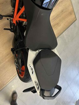 KTM 1290 Super Duke GT - 14