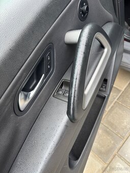Prodám Volkswagen Scirocco 2.0TDi R-Line packet - 14