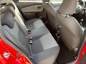 Toyota Yaris 1.3 VVTI 73KW, Parkovací kamera, Servisní kniha - 14