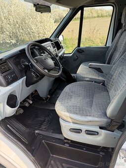 FORD TRANSIT VALNÍK 7 MÍST 2.2 85Kw - 14