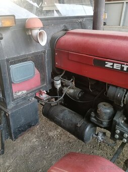 Traktor Zetor - 14