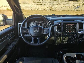 Rezervace Dodge RAM 2500 Power Wagon 6.4L - 14