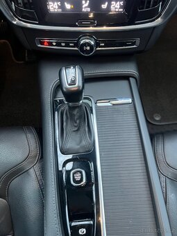 Volvo V90 Cross Country - 14