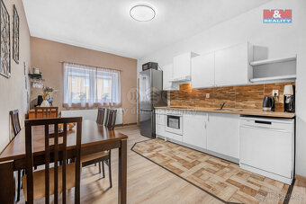 Prodej rodinného domu, 328 m², Rumburk, ul. Okružní - 14