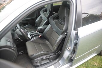 Audi RS4 Avant B7 4.2FSI 309kW RECARO - havarované - 14