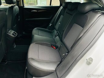 Opel Insignia 2.0CDTi 125KW MANUÁL KAMERA VÝHŘEV SERVISKA - 14