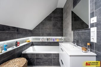 Hrušovany nad Jevišovkou, novostavba RD 4+kk, parkovací stán - 14