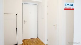 Pronájem nadstandardního bytu 3+kk, 73 m2 s výhledem na radn - 14