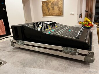 Digitální mixážní pult Behringer X32 Producer + case - 14
