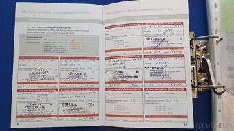 Toyota Auris Touring Sports 1.8 Hybrid - 14