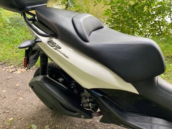 Piaggio Mp3 300 Yourban LT (2018) - 14