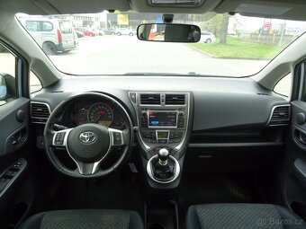 Toyota Verso - S 1.33 VVT-i Lounge, kamera - 14