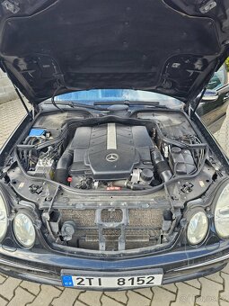 Mercedes w211 E500 4matic 5G tronic v kombíku - 14