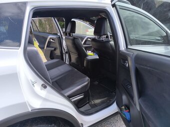 TOYOTA RAV4 2,5 HYBRID-AUTOMAT - 14