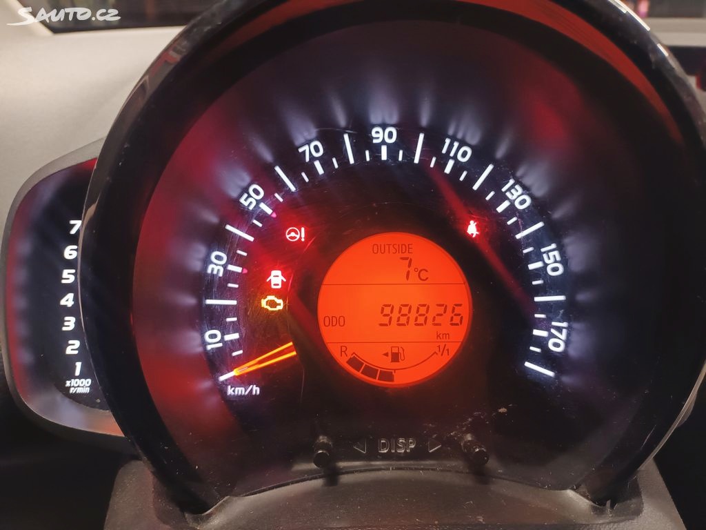 Citroën C1, 1.0i - 15