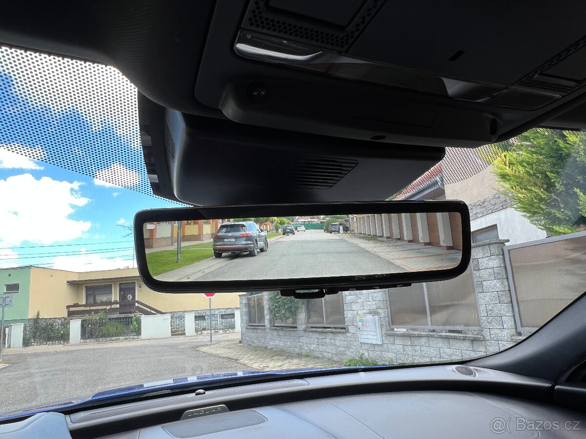 Jaguar XE 2.0 D R-SPORT 180 PS - 15