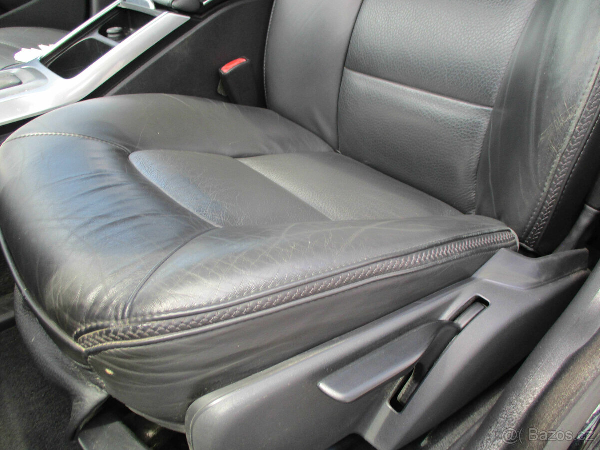 VOLVO XC70 2,4D 133kw Geartronic Momentum AWD 2015 - 15