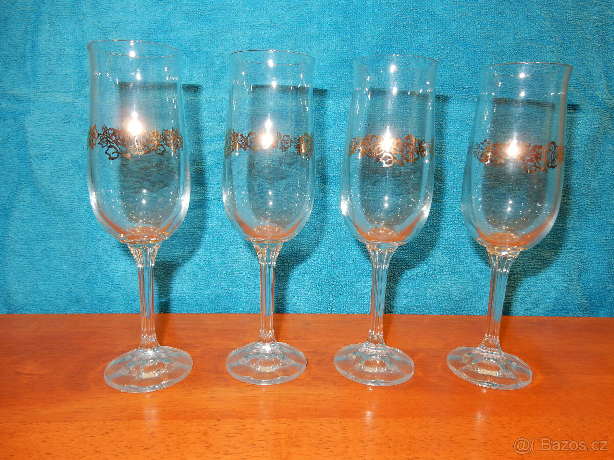 Prodám z pozustalosti ruzné sklenice atd - 15