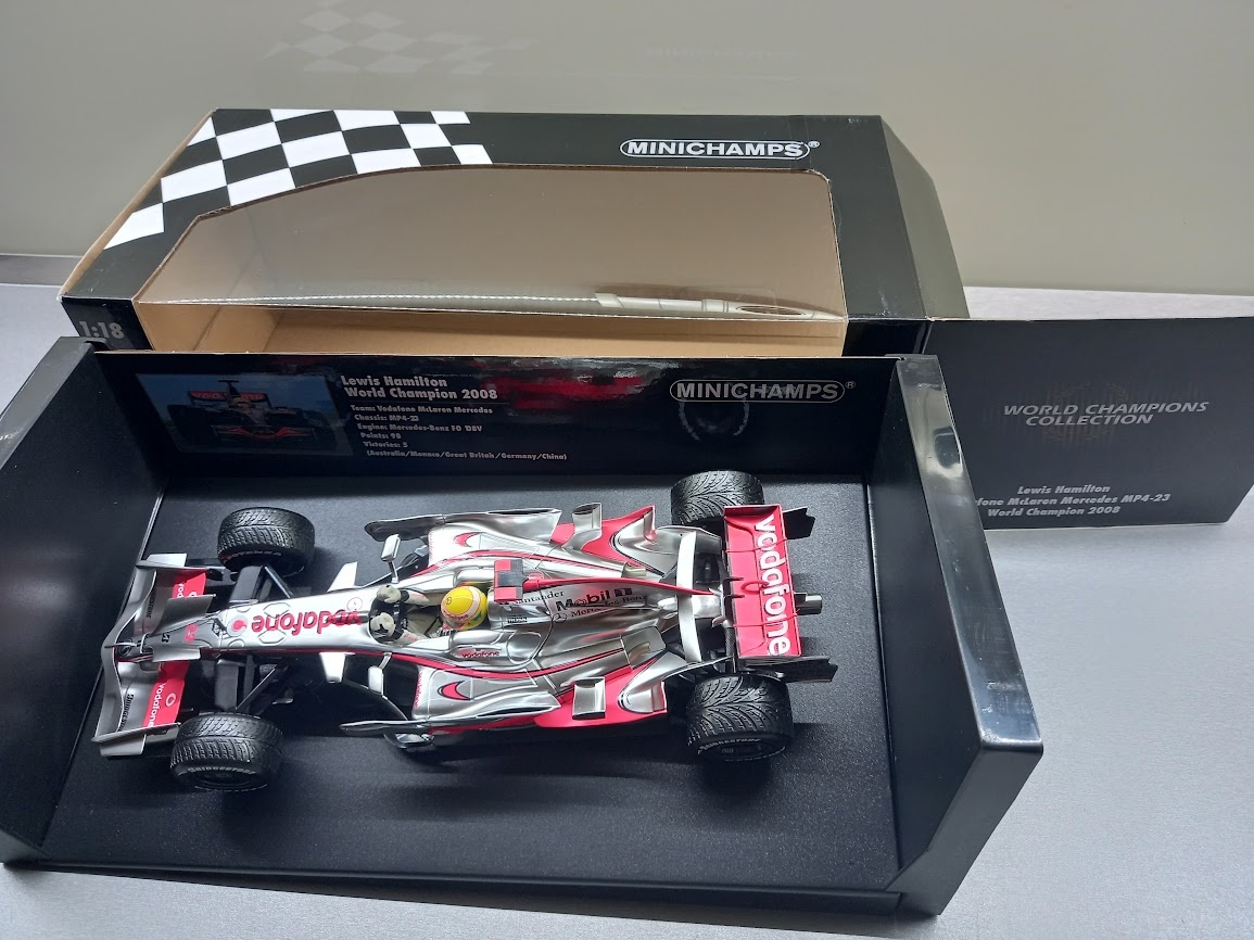 F1 MCLAREN MERCEDES MP4/23 HAMILTON MINICHAMPS 1:18 - 15